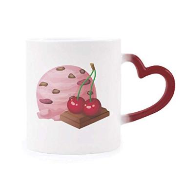Imagem de Caneca vermelha de grés com bola de sorvete roxa de cereja chocolate sensível ao calor