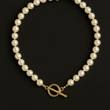 Imagem de Colares choker colar de pérolas com fecho frontal dourado - Dondocas.B