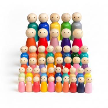 Imagem de Bonecos para Constelação Familiar: Kit de 46 Bonecos Pequenos de Madeira - Sophie