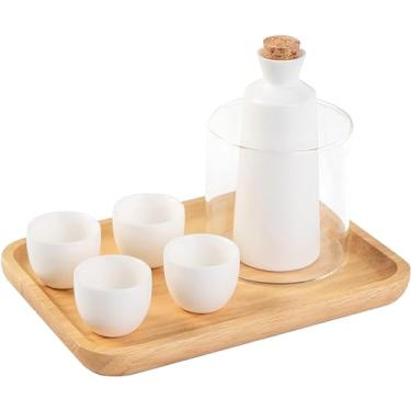 Imagem de JOEUQK Conjunto de saquê de cerâmica, conjunto de saquê japonês, copo de saquê moderno usado para festa em casa e ótimos presentes, 4 xícaras de saquê + 1 pote de saquê + 1 copo transparente para