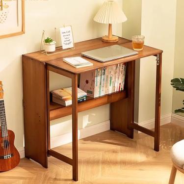 Imagem de Mesa dobrável para pequenos espaços, mesa de computador dobrável de bambu com prateleiras, mesa de escrita rústica expansível para escritório doméstico, design dobrável para fácil armazenamento