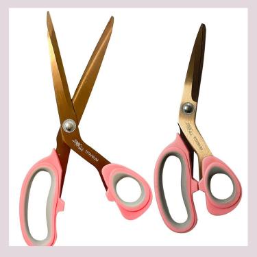 Imagem de Tesoura Titanio 8,5 Polegadas Profissional Cabo Soft Corte e Costura