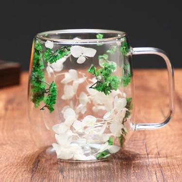 Imagem de Taolivingmart Caneca de café com isolamento de parede dupla de flores secas, xícara de chá de vidro borossilicato com flor real embutida, alça resistente ao calor para presentes de aniversário de