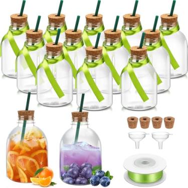 Imagem de Vesici 12 garrafas de plástico para clientes com cortiça e palha, garrafas vazias de suco para bebidas, mini jarra de licor reutilizável com fita sedosa verde para decoração personalizada de festa de