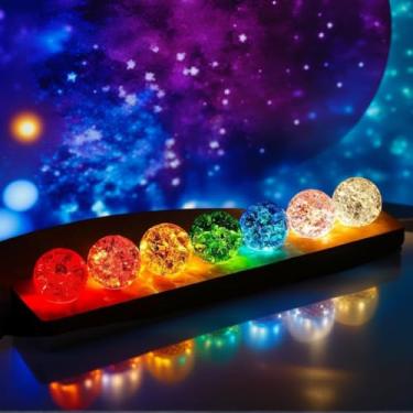 Imagem de vskikris Bolas de chacra de cristal de vidro rachado de gelo de 40 mm com base de madeira LED ornamentos decorativos para sala de estar em casa, esfera noturna como decoração de luz noturna e esfera