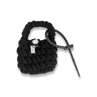 Imagem de Sonix Bolsa de tricô para fones de ouvido | Porta-chaves de crochê, estojo de armazenamento para AirPods com acessório removível de silicone | Preto