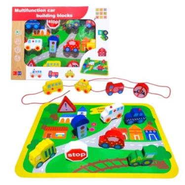 Imagem de Brinquedo Educativo Montessori de Madeira – Blocos de Montar com Veículos e Pista Colorida 29x21cm, 12 Peças com Corda 90cm – Carros, Sinais e Trem Infantil para Coordenação Motora e Aprendizado