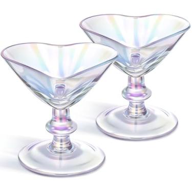 Imagem de Singhoow Conjunto de 2 copos de cupê de coração iridescente em forma de coração taças de martini champanhe coquetel copo de sobremesa para casamento, dia dos namorados, natal, dia das mães