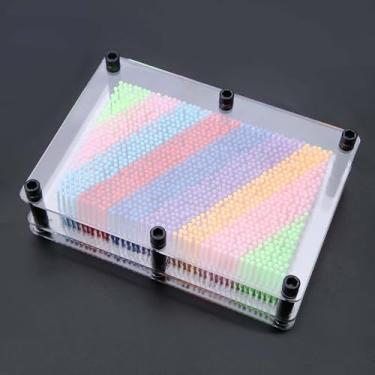 Imagem de RiToEasysports Pin Art Toy para Crianças e Adultos, Durável e Fácil de Jogar, Crie Esculturas 3D Incríveis Com Alfinetes de Plástico Coloridos, para Aumentar o Foco e a Imaginação (Meio transparente)