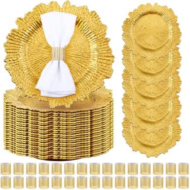 Imagem de Widecook 50 conjuntos de placas carregadoras de ouro Reef com anéis de guardanapo incluem carregadores redondos de 33 cm para pratos de jantar e anéis de guardanapo de diamantes de malha para mesa e