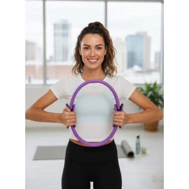 Imagem de HOLY HEALTH Anel de Pilates Fitness de 38 cm – Tonificação e Resistência de Corpo Inteiro – Círculo de Exercício Antiderrapante Confortável para Yoga e Pilates – 5 Cores Disponíveis (Roxo)