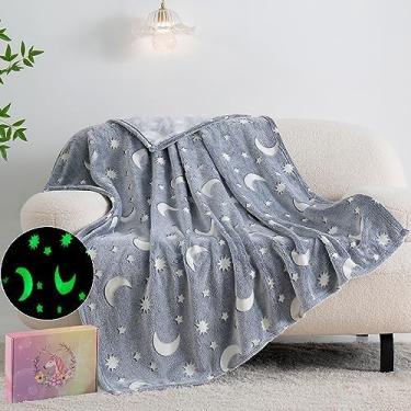 Imagem de Manta Cobertor Infantil Mágico que Brilha no Escuro – Super Macia, Quentinha e Antialérgica Estampas Variadas Perfeito para Crianças Decoração do Quarto - Tamanho 100×150 cm (Estrelas Cinza)