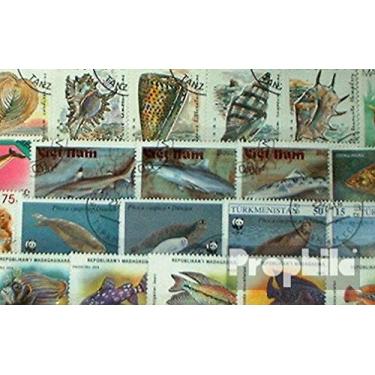Imagem de Motives 50 Various Fish and Aquatic Animals Stamps (Stamps for Collectors) Water Animals