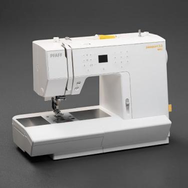 Imagem de Máquina de costura  Passport 3.0 com Transporte Duplo Integrado - PFAF