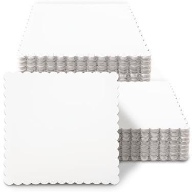 Imagem de qiqee Tábuas de bolo onduladas brancas de 22 cm, 15 pacotes, base quadrada, placa de bolo de papelão de grau alimentício (mais fina, mas mais forte)