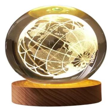 Imagem de Luminária de Mesa LED Bola de Cristal 3D, Base em Madeira, 6 cm, com Cabo USB, Branco