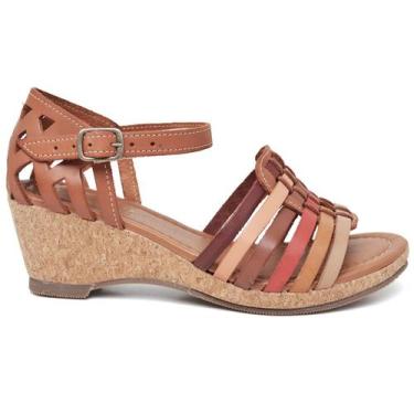 Imagem de Sandália Anabela Feminina em Couro Conforto com Fivela Percurso Calçad