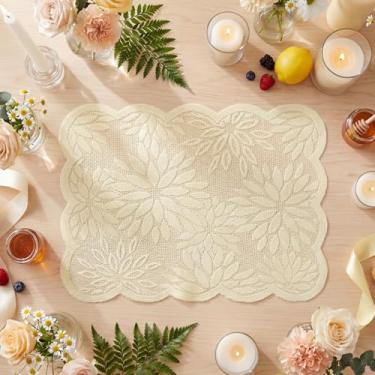 Imagem de Artoid Mode Jogo americano de renda bege dália conjunto de 4, tapetes de mesa de 30 x 45 cm para decoração de mesa de jantar de festa de aniversário de casamento