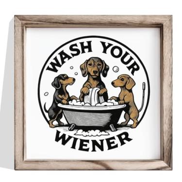 Imagem de Decoração de parede de banheiro, placa de dachshund Wash Your Wiener, impressão de arte de banho de três cães, destaque de parede de madeira emoldurado engraçado para banheiro ou lavabo, decoração de