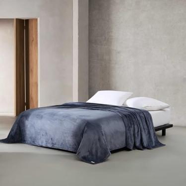 Imagem de Calvin Klein - Cobertor King, roupa de cama de pelúcia macia, cobertor de cama de peso médio (azul ardósia, King)