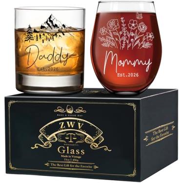 Imagem de ZWV Conjunto de copos de uísque para gravidez para novos pais, presentes para mamãe e papai - chá de bebê, conjunto de copos Mommy Daddy 2026, anúncio de gravidez, presente engraçado para uso diário