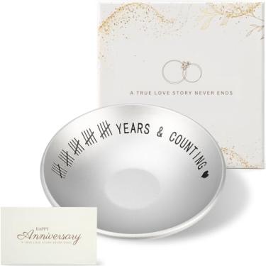 Imagem de Urllinz Presentes de casamento de 25 anos para marido e esposa, bandeja de joias de aniversário de 25 anos para ele, casal, suporte de anel de prata, prato e cartão e caixa de presente, 10 cm
