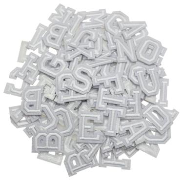 Imagem de Allazone Ferro em letras, aplique bordado do alfabeto A-Z costurado, apliques bordados para artesanato DIY, roupas, chapéu, jaqueta, mochila (branco)