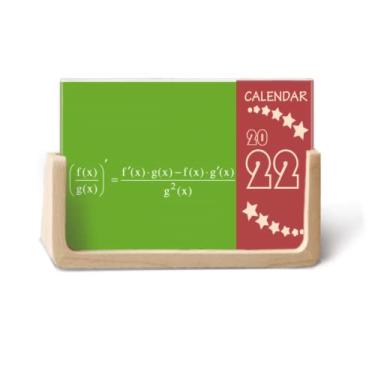 Imagem de Planejador de calendário de mesa 2022 com expressões matemáticas para calcular pontuações de 12 meses