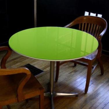 Imagem de Tampo redondo de vidro temperado verde para mesa 1m - Tempermax