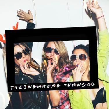 Imagem de LaVenty Acessórios Para Cabine De Fotos Com Tema Friends, Letreiro "Aquele Em Que Eu Faço 40 Anos", Decoração Festa Aniversário Do Programa "Friend Show"