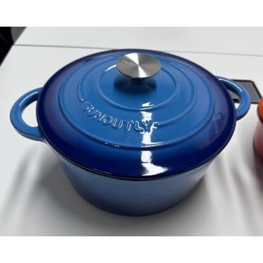 Imagem de Forno holandês de ferro fundido esmaltado - panela de 4,5 litros com tampa livro de receitas e pegadores de panela de algodão, panelas resistentes para refogar, ensopados, assar, assar pão