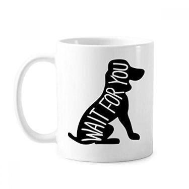Imagem de Caneca natural de cerâmica com contorno de animal de cachorro preto Caneca de porcelana de café