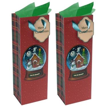 Imagem de RACHELLE'S Sacos de vinho de Natal com globo de neve – 35,5 x 12,7 x 10,2 cm – Pacote com 2 sacos de presente de papel resistente com papel de seda, etiqueta e alça - Perfeito para presentes de Natal