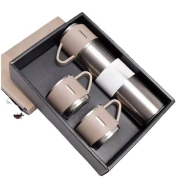 Imagem de Kit Garrafa Térmica Vacuum Bottle Inox 500ml + Xícaras Bebidas Fria ou Quente(prata)