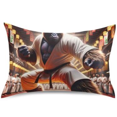 Imagem de Gorilla Karate Capa de almofada de cetim engraçada estampa de almofadas refrescantes capa de travesseiro padrão Queen King decoração de cama, tamanho padrão, 66 cm x 50 cm