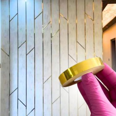 Imagem de Fita metálica adesiva decorativa acabamento luxo 2cm 50m - Estilo Pape