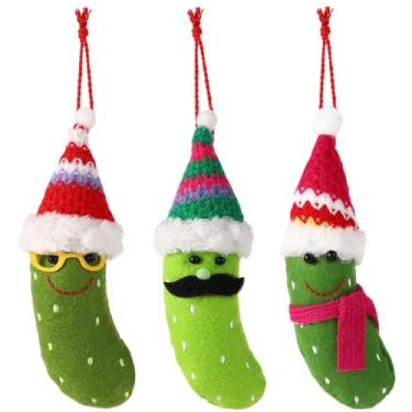Imagem de 3 peças de enfeite de picles de Natal, enfeites de picles de pelúcia pendurados, decorações de árvore de Natal, picles com chapéu de Papai Noel, ornamentos de picles, presentes tradicionais para