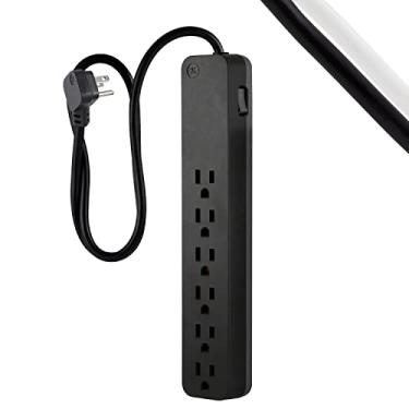 Imagem de GE Protetor contra surtos de 6 tomadas, cabo de extensão de 3 pés, tira de energia, 840 Joules, plugue reto, listado pela UL, preto, 62689