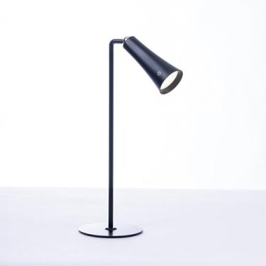 Imagem de Lytup Candeeiro de flauta – mesa de LED recarregável 4 em 1, parede, lâmpada de grampo e lanterna com base magnética, brilho de 4 níveis, braço flexível de 270°, carregamento USB-C, ideal para