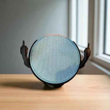 Imagem de Suporte Alexa Echo POP Tema Divertido. Presente, decoração, som, stand de mesa, hobbie