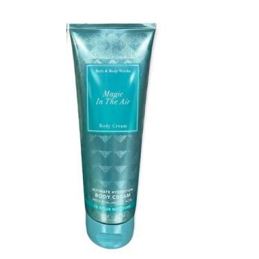 Imagem de Creme corporal Bath & Body Works Magic In the Air 240 ml para mulheres
