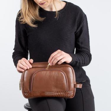 Imagem de Necessaire grande de couro com bolso frontal Manuela-Feminino