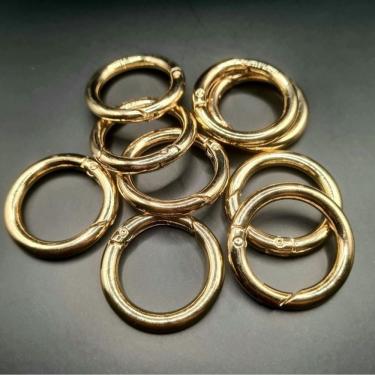 Imagem de 10 Argolas Articuladas Mosquetão Para Bolsas De Crochê E Artesanato Em Geral Dourado 10 Unidades 25mm