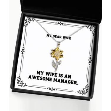 Imagem de SpreadPassion Colar com pingente de girassol Sarcasm Wife, My Wife is an Awesome Manager, presente para presentes baratos do marido