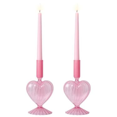 Imagem de NEEDOMO Decoração de Dia dos Namorados, conjunto de 2 castiçais de vidro de coração rosa para decorações de dia dos namorados, castiçais cônicos para centros de mesa para decoração de cornija de festa