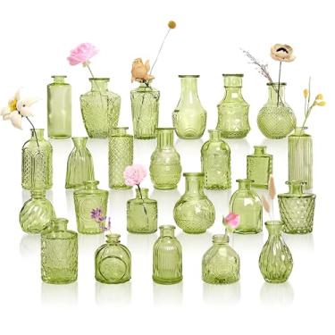 Imagem de GarDream Conjunto de 24 vasos de flores em relevo, mini vasos de flores vintage de vidro verde para centros de mesa, vasos pequenos decorativos a granel para flores, decorações de mesa de casamento