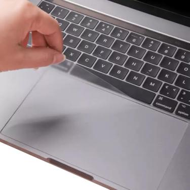 Imagem de Pacote com 2 capas protetoras para MacBook Air de 13 polegadas versão 2021 e 2020 com Touch ID modelo A2337(M1) A2179 A1932 película transparente antiarranhões