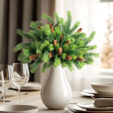 Imagem de Uqueeten Ramos de pinheiro norfolk com pinhas, plantas artificiais, guirlanda de pinheiros de Norfolk, ramos de pinheiros artificiais, vegetação de Natal, artesanato DIY para Natal, ambientes internos