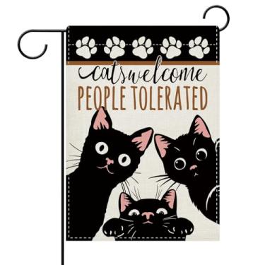 Imagem de Dyrenson Cats Welcome People Tolerated Bandeira decorativa de jardim, gato preto engraçado decoração externa casa dono de animal de estimação presente amante presente, impressão de pata serapilheira