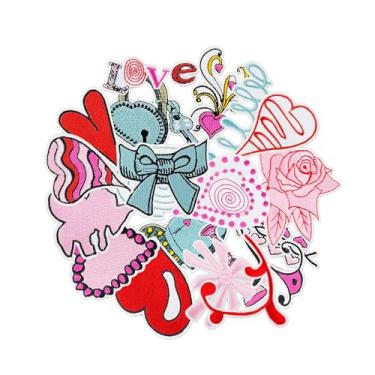 Imagem de Puideon 20 peças de desenho animado coração ferro em patches, lindos adesivos de amor aleatórios costurados em aplique de bordado para chapéus, roupas, jaquetas, mochilas